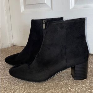 Target Women’s Booties Size 8